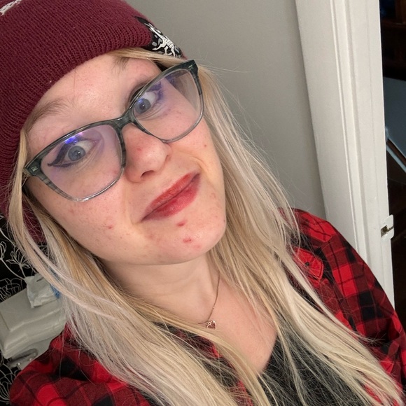 Meet your Posher, Anna - Picture 2 of 12